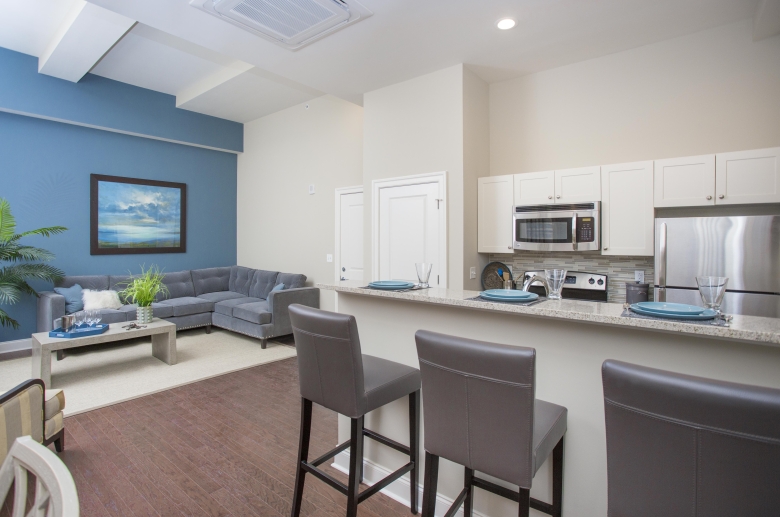 26 Calvert In Baltimore Md Pmc Property Group Apartments